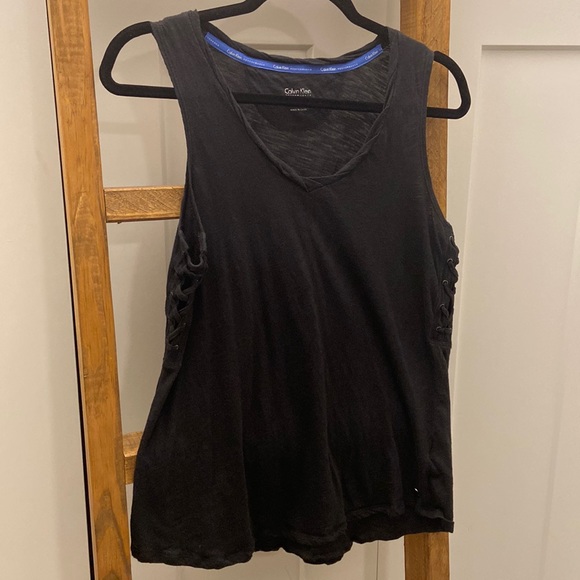 Womens Calvin Klein Black Performance Tank Top Size M, V-neck, Laced sides - Picture 1 of 9